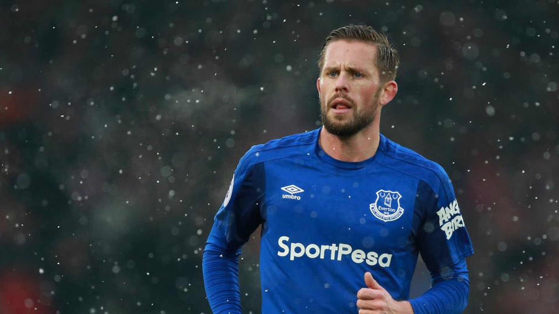 爱游戏在线入口 -莱万多夫斯基关键节点逆转，IG带队取胜！